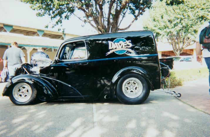 1948 Ford Anglia 05