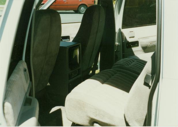 1993 Suburban 04